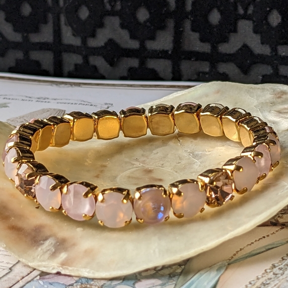Swarovski Element Pink Blush Powder   Crystal Stretch Bracelet in Yellow Gold - Picture 4 of 6